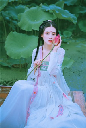 最美儿媳用爱尽孝的经典视频